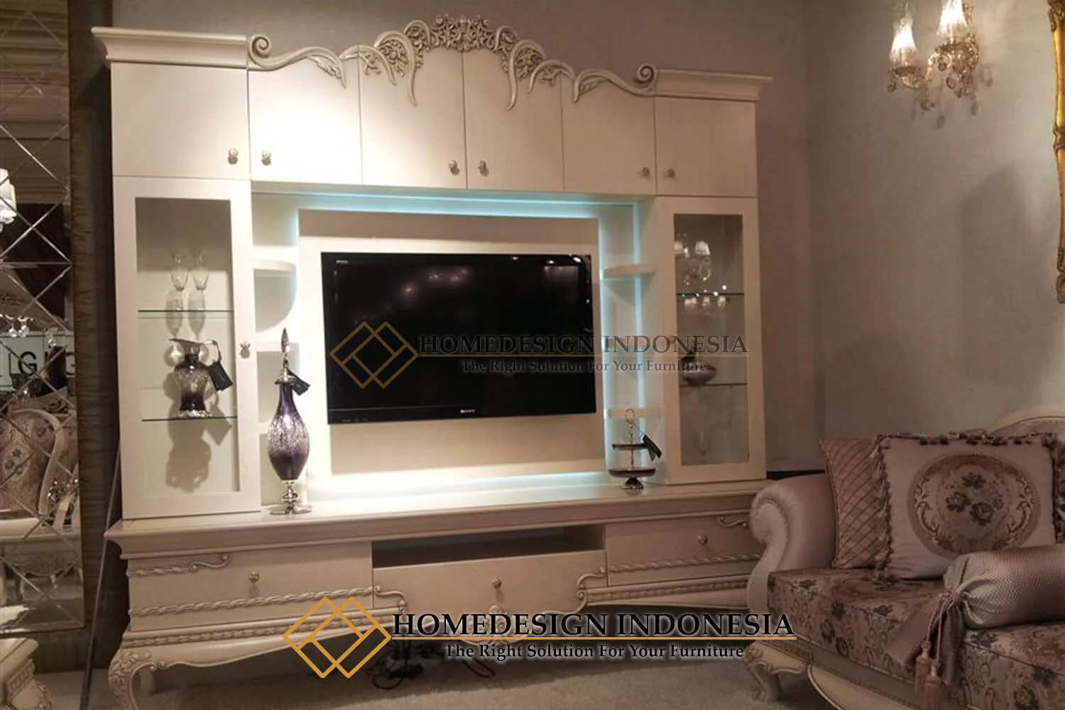 Bufet TV Mewah Putih Duco New Furniture Jepara HD-704